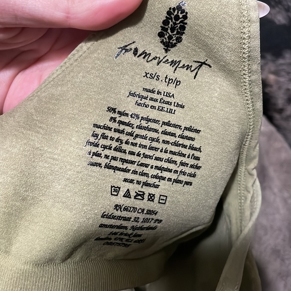 NWOT Free People movement Tank size xsmall/small - Picture 3 of 3